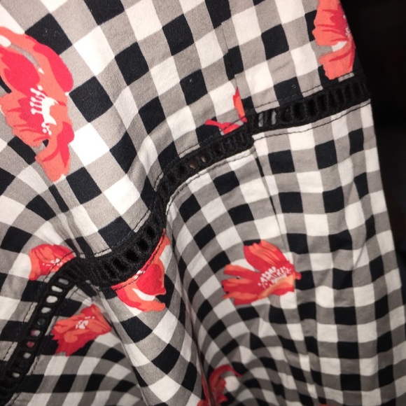 Gorgeous Gingham Checkered Skirt! - Picture 5 of 10